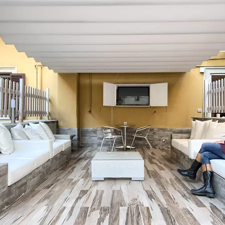 ゲストハウス Vatican Nausicaa 3*